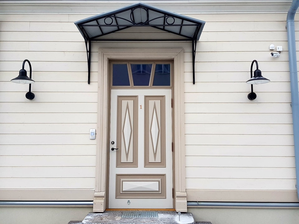 Product: Painted Spruce